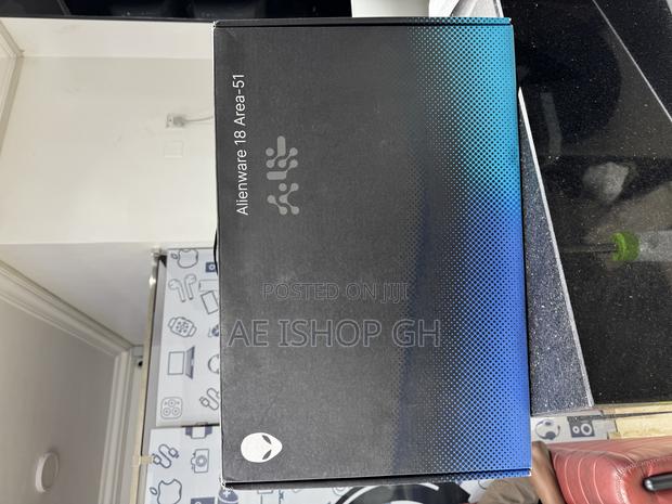 New Laptop Alienware Area-51m 32GB Intel Core Ultra 9 SSD 2T photo 2