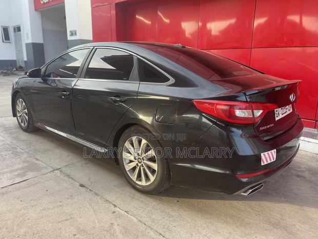 Hyundai Sonata SE 4dr Sedan (2.4L 4cyl 6A) 2015 Black