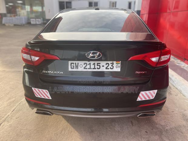 Hyundai Sonata SE 4dr Sedan (2.4L 4cyl 6A) 2015 Black