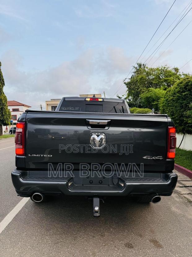 Dodge RAM 1500 5.7 Petrol AWD 2019 Gray