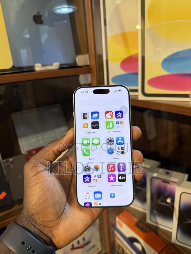 Apple iPhone 16 Pro 128 GB White photo 3