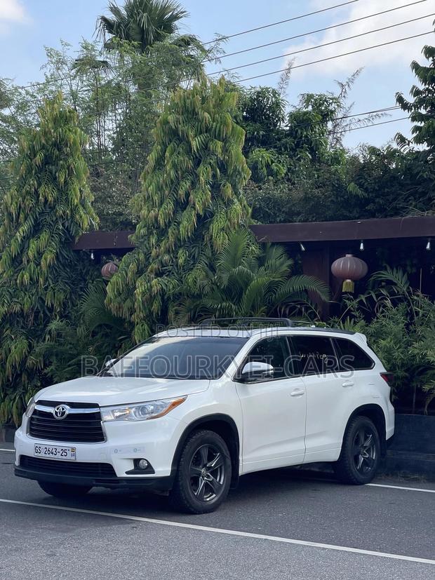 Toyota Highlander for Rent