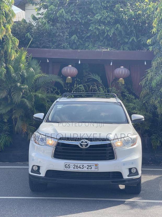 Toyota Highlander for Rent photo 2