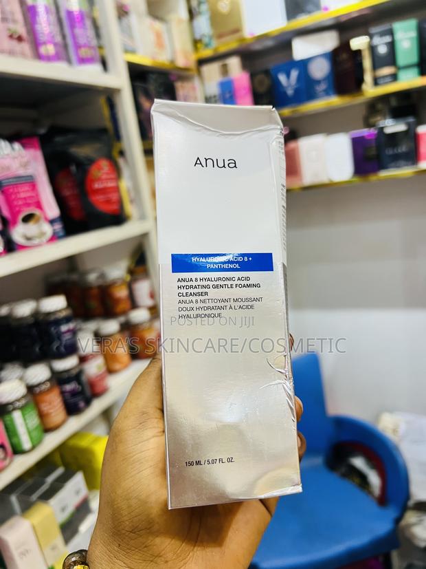 Anua Hyaluronic Foaming Wash · Photo 2