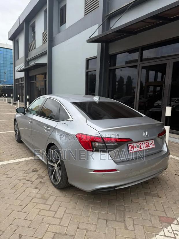 Honda Civic Touring 2022 Gray photo 9