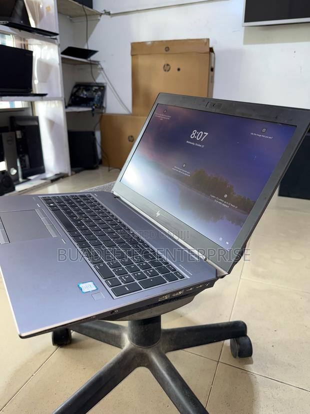 Laptop HP ZBook 15 G5 32GB Intel Core I7 SSD 512GB photo 4