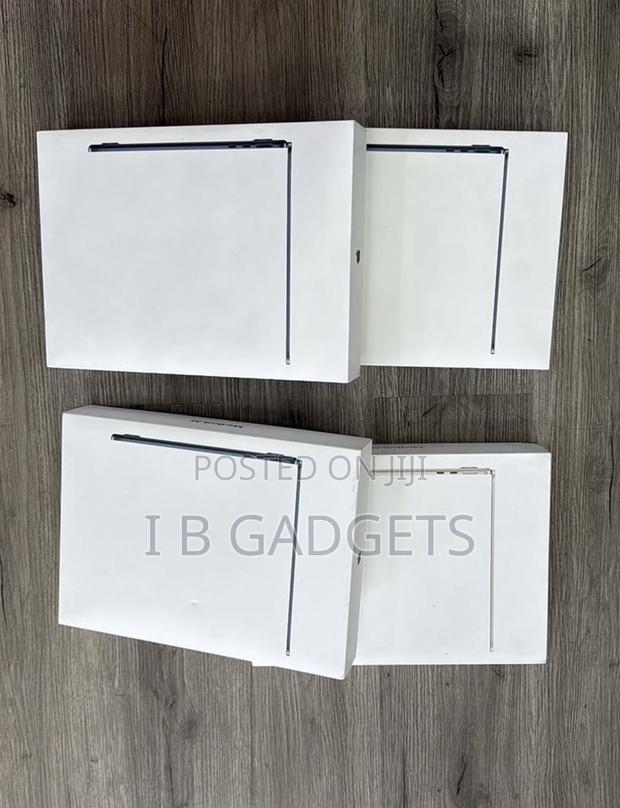 New Apple MacBook Air 2025 M4 13-Inch 16GB Intel Core I7 SSD 256GB photo 3