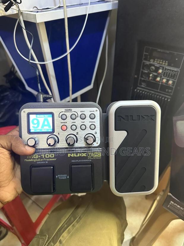 Nux Mg-100 Modeling Guitar Processor · Photo 4