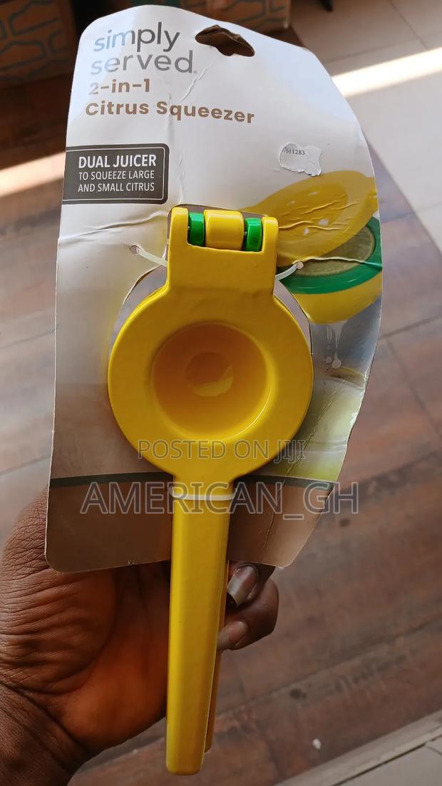 2 in 1 Citrus Squeezer · Photo 3