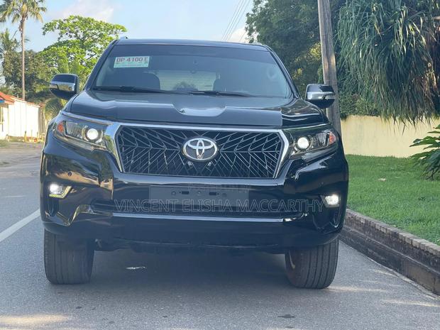 Toyota Land Cruiser Prado 2.7 2017 Black