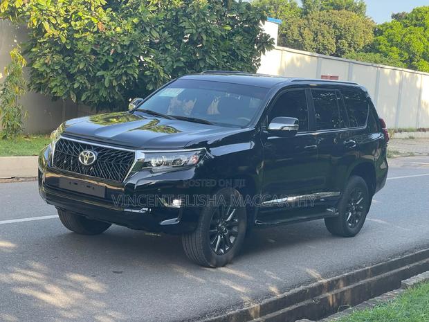 Toyota Land Cruiser Prado 2.7 2017 Black