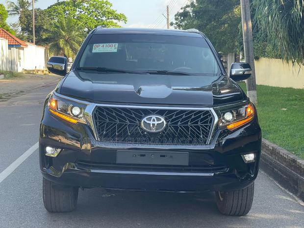Toyota Land Cruiser Prado 2.7 2017 Black