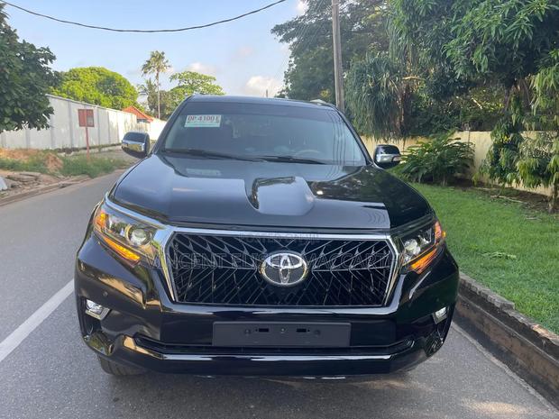 Toyota Land Cruiser Prado 2.7 2017 Black