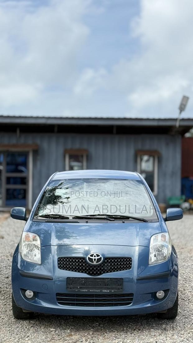 Toyota Yaris 2014 Blue