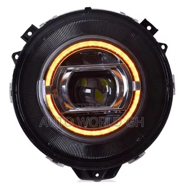 Mercedes Benz Gwagon Headlights 2018-2022 photo 3