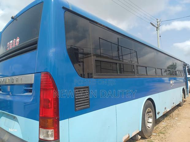 Hyundai Aero Town 2010 Blue