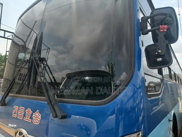 Hyundai Aero Town 2010 Blue