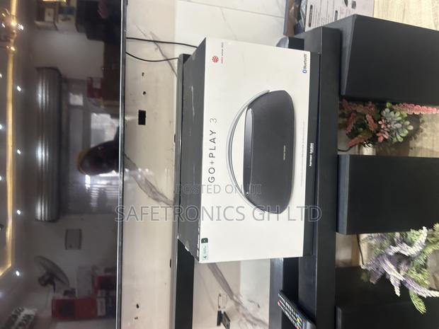 Authentic Go + Play 3 Bluetooth Harman Kardon* Speaker · Photo 2