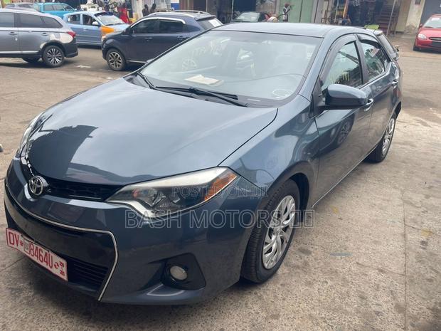 Toyota Corolla LE 4dr Sedan (1.8L 4cyl CVT) 2016 Gray
