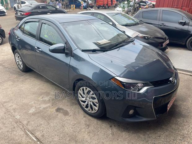 Toyota Corolla LE 4dr Sedan (1.8L 4cyl CVT) 2016 Gray
