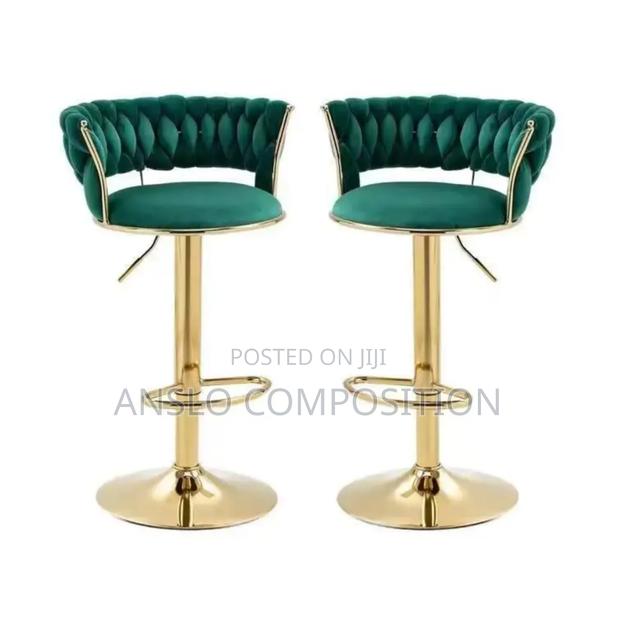 Rounded Executive Bar Stool/ Chair · Photo 4