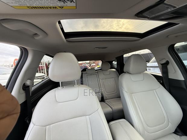 Hyundai Tucson Limited 2024 Black