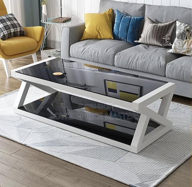 Classy Center Table · Photo 2