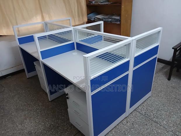 Blue Workstation · Photo 3