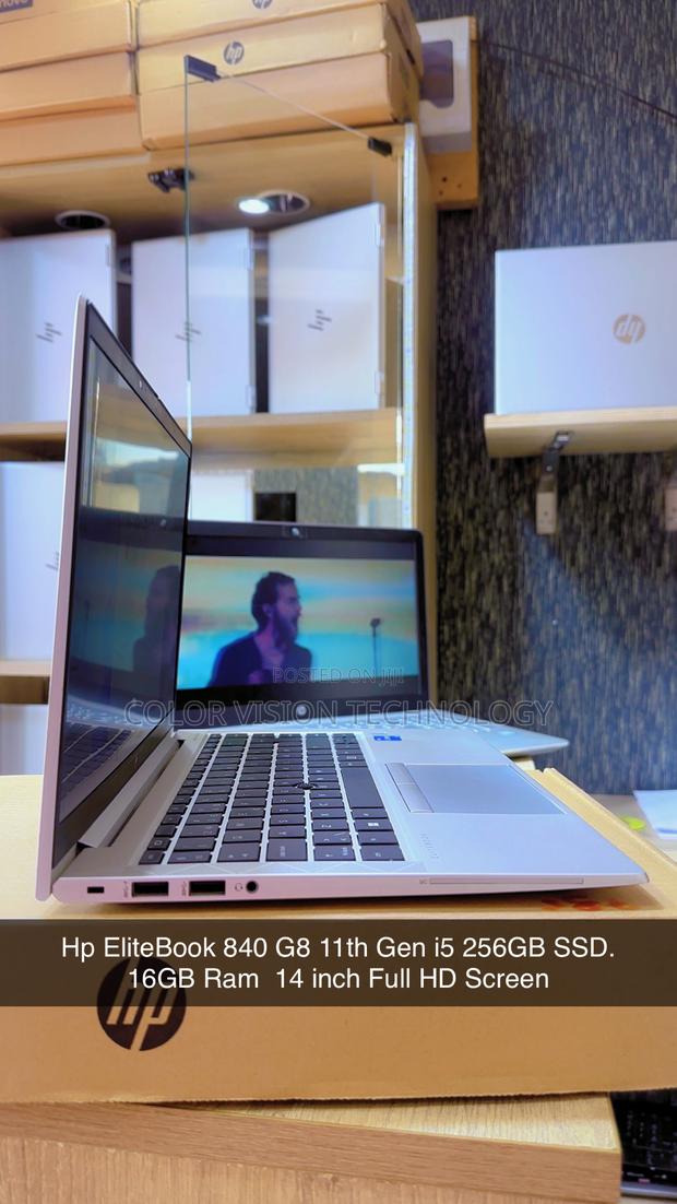 Laptop HP EliteBook 840 G8 16GB Intel Core I5 SSD 256GB photo 3