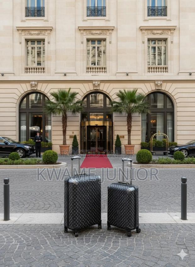 Louis Vuitton Trolling Traveling Luggage Luxurious Bags photo 5