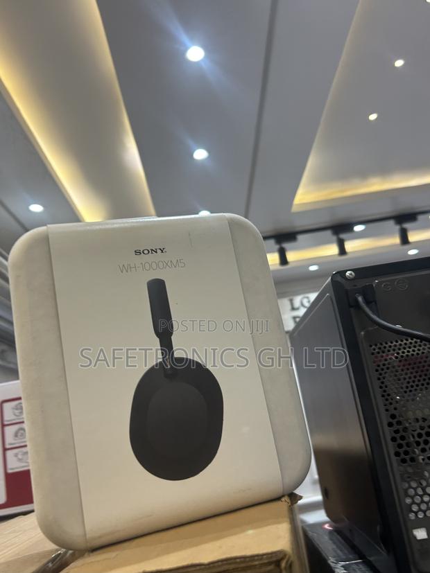 Super Quality Wireless Black Wh-1000xm5 Bluetooth Sony Headphones · Photo 2