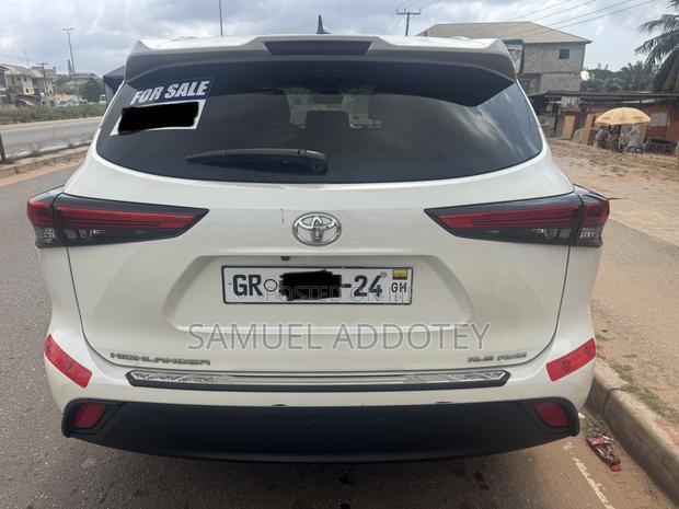 Toyota Highlander 2021 White