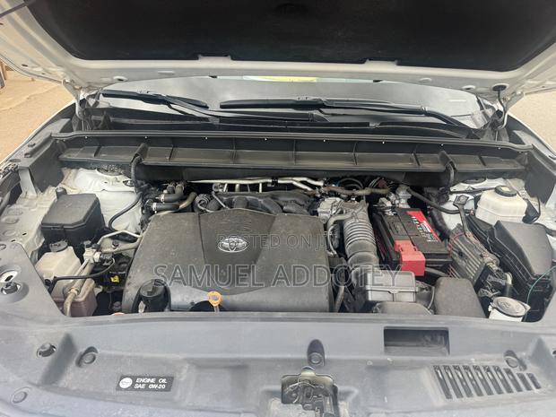 Toyota Highlander 2021 White