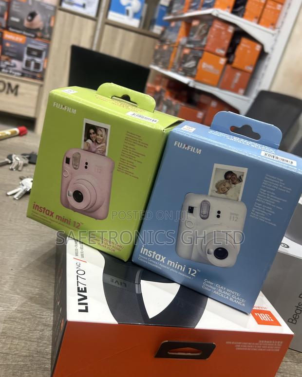 Massive New Fujifilm __ Instax Cam Mini 12 Flim Instant Camera · Photo 2