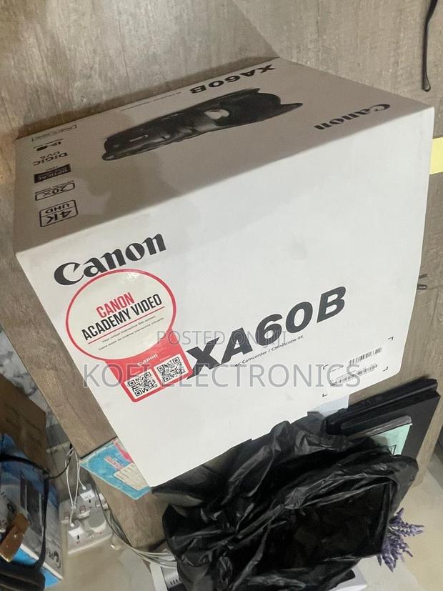 Canon Digic Dv6 Dual Sd Slot Camcorder · Photo 2
