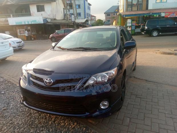 Toyota Corolla 2013 Blue