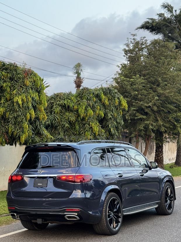Mercedes-Benz GLS-Class 2024 Blue