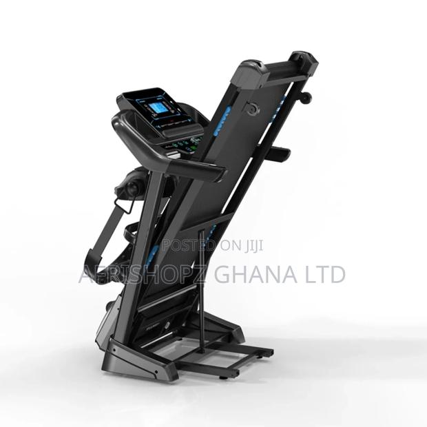 Treadmill With Massager · Photo 4
