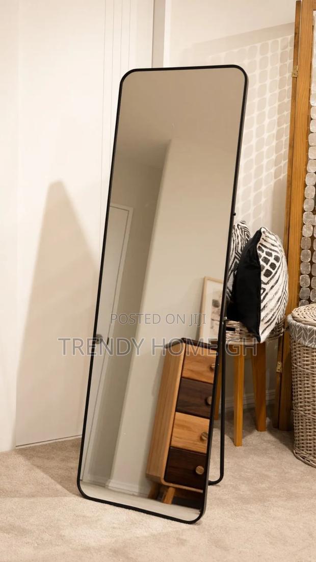 Modern Dressing Mirror With Stand Perfect for Bedroom Boutique photo 3