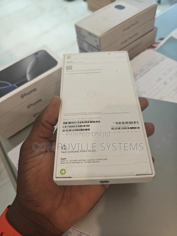 New Apple iPhone Air 256 GB Black · Photo 1