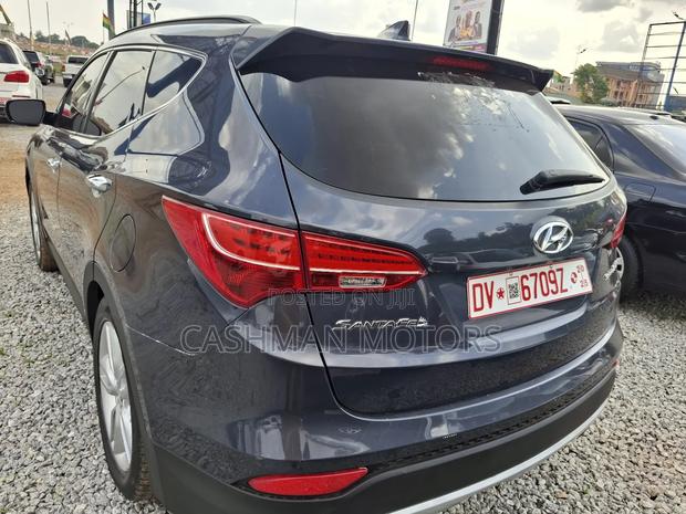 Hyundai Santa Fe Limited 4dr SUV AWD (3.3L 6cyl 6A) 2015 Blue