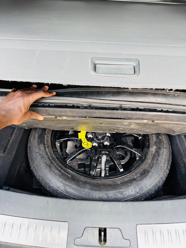 Land Rover Range Rover Velar P250 SE R-Dynamic 4x4 2019 Gold