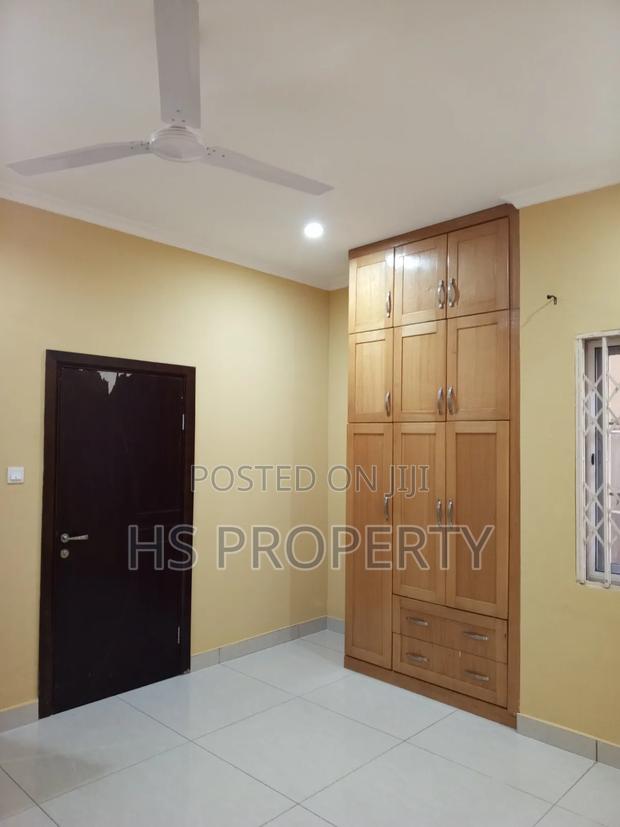 3bdrm Apartment in East Legon for rent photo 13