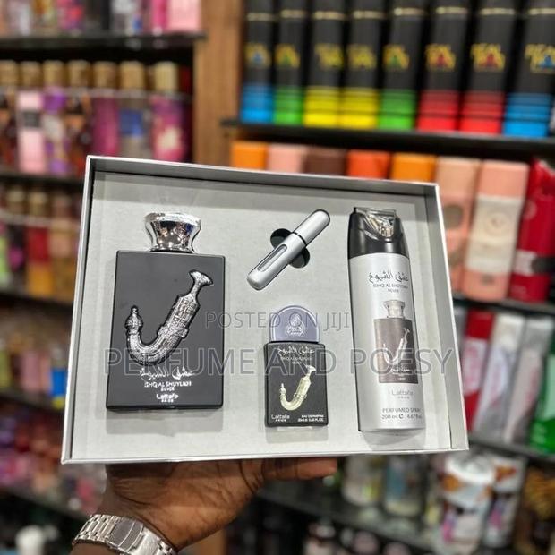 Ishq Al Shuyukh Silver Lattafa Perfume Gift Set · Photo 2