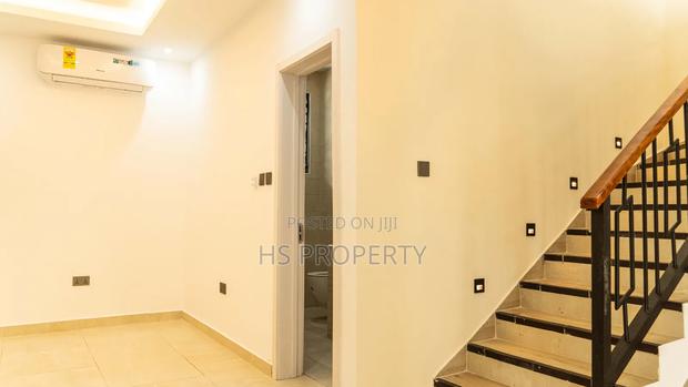 4bdrm House in East Legon for rent photo 14