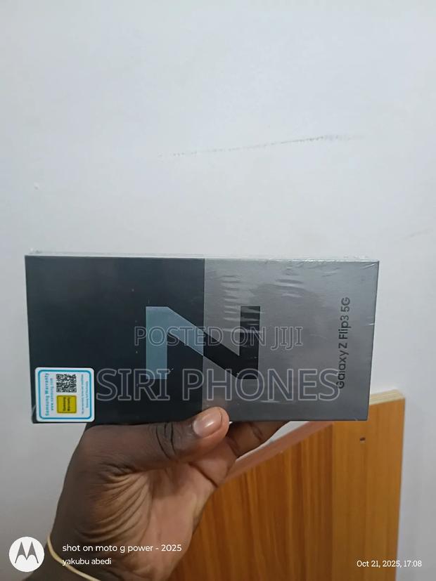 New Samsung Galaxy Z Flip 3 256 GB Gray photo 4