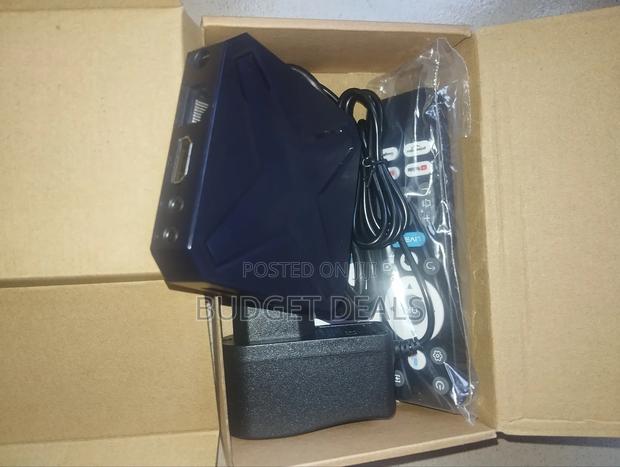 Q1 Mini+ Smart Streaming Android Tv Box photo 7