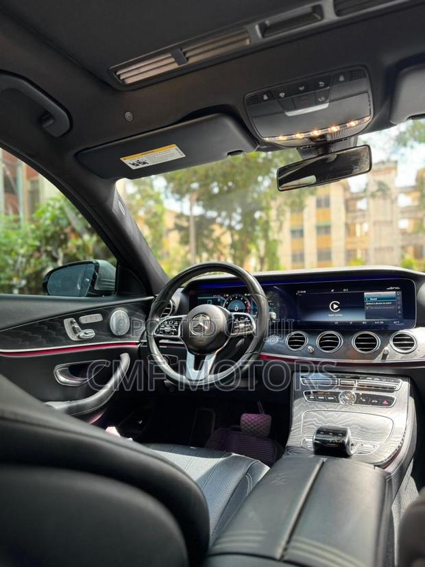 Mercedes-Benz E300 2019 Silver