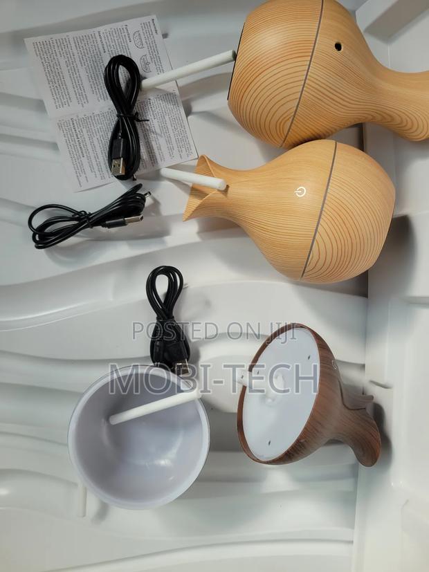 Usb-Powered Wood-Grain Aroma Diffuser and Humidifier photo 5