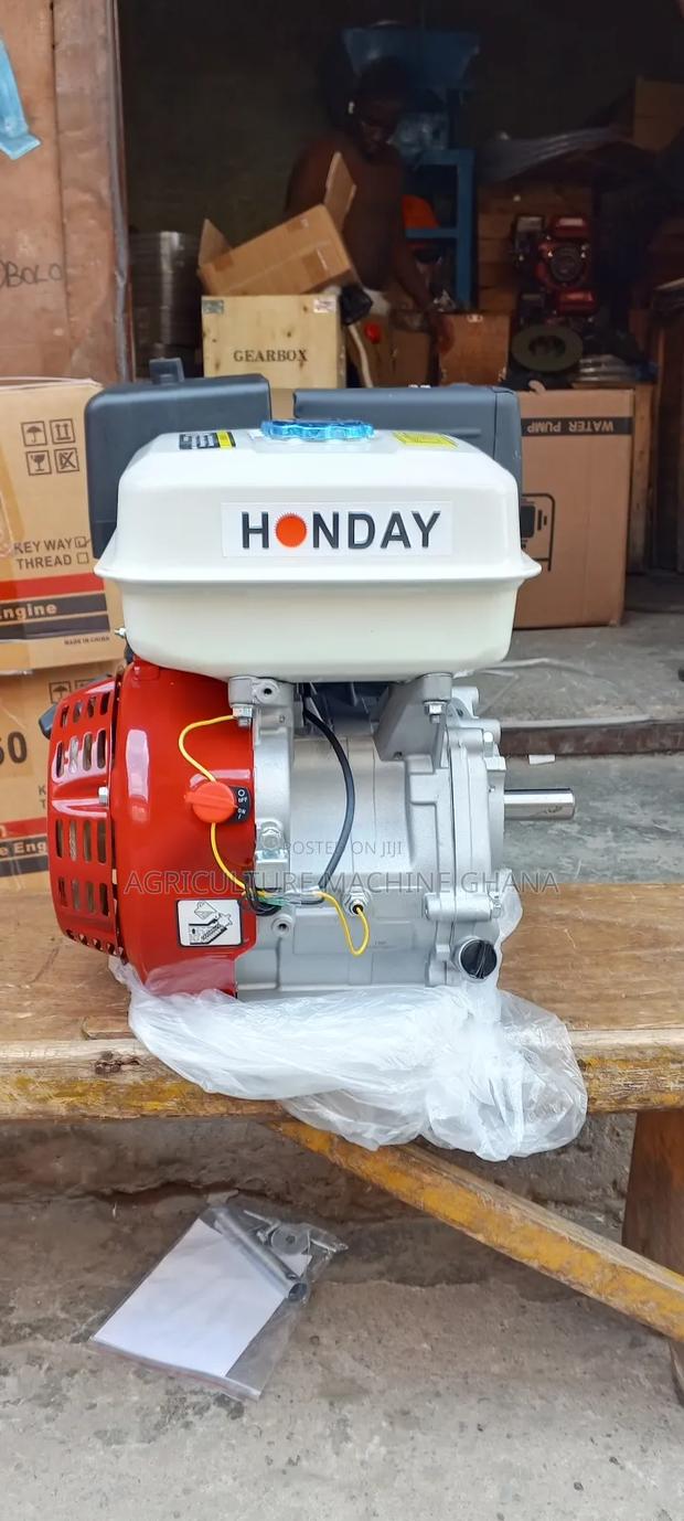 Honday 13hp Petro Engine · Photo 4